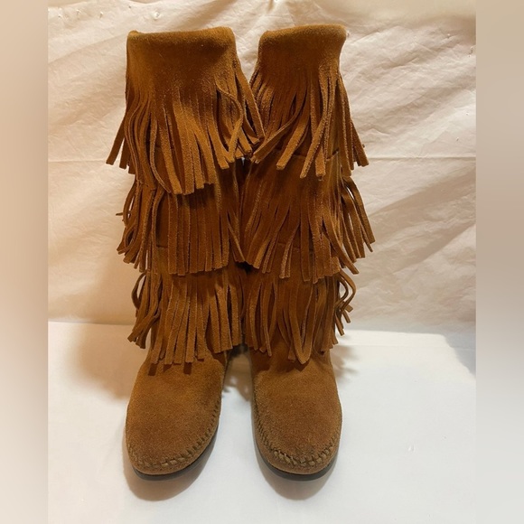 minnetonka moccasins boot Layer Fringe Boots Brown Size 5 women’s - Picture 2 of 9